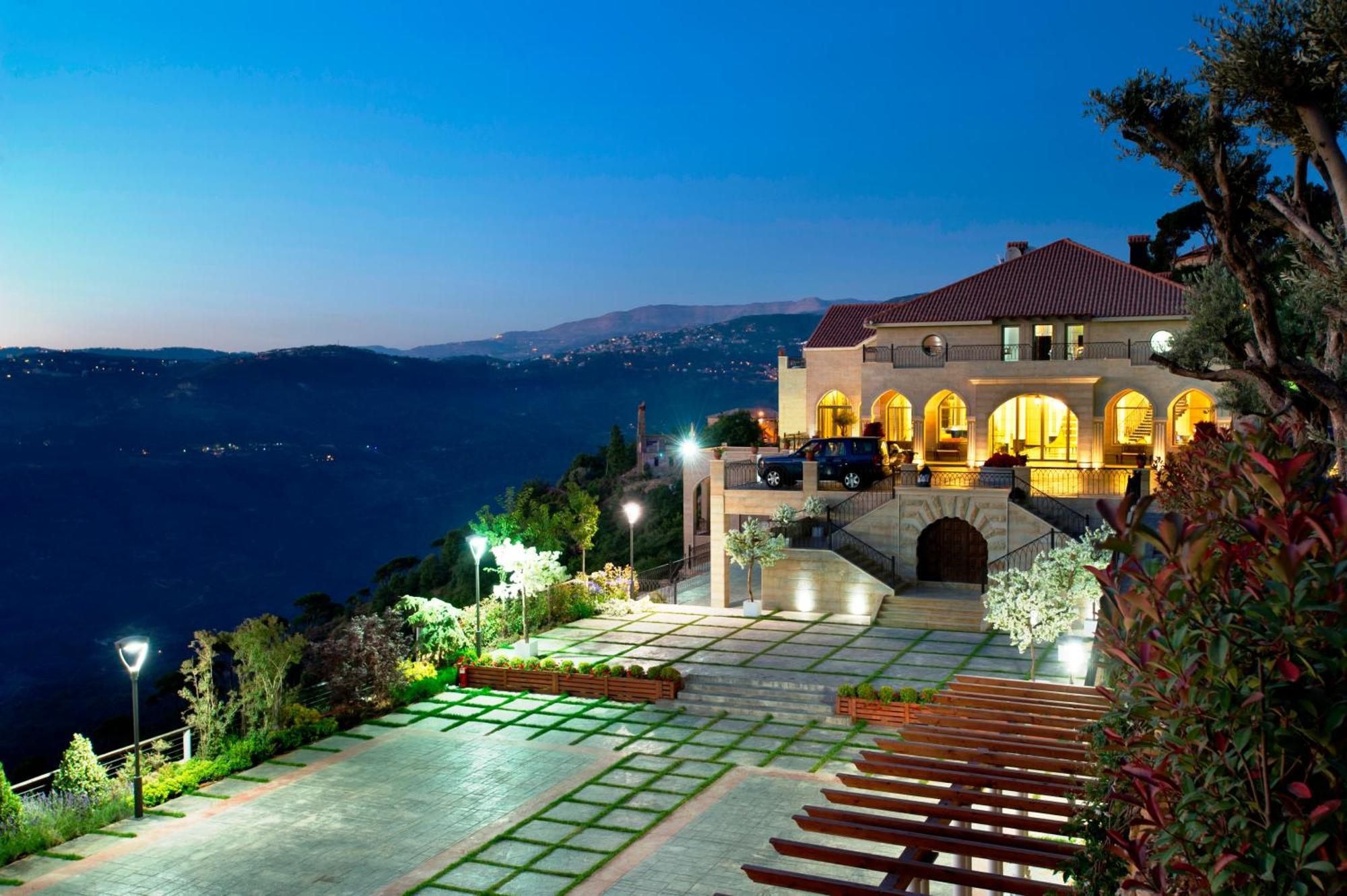 Cherry Blossom Boutique Hotel Bḩamdūn Exterior foto