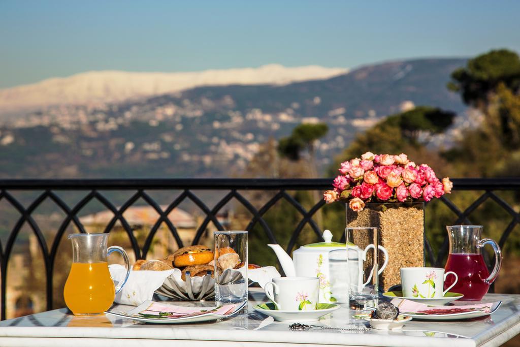 Cherry Blossom Boutique Hotel Bḩamdūn Exterior foto